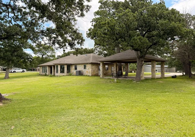 Homes for sale in Jewett, TX | 852 Lcr 894, Jewett, TX 75846 | MLS# 40583319