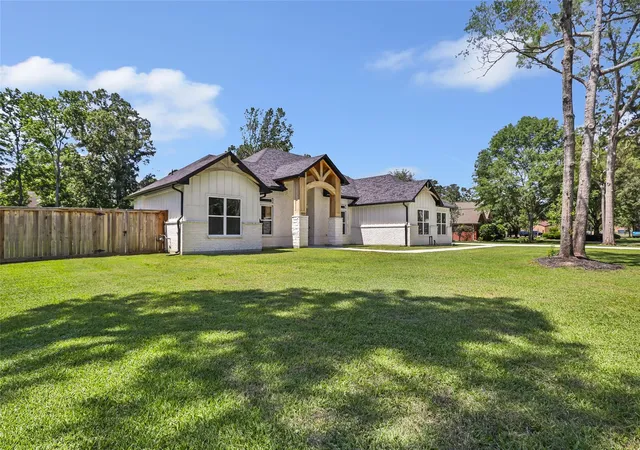 Homes for sale in New Caney, TX | 2423 Roman Forest Blvd, New Caney, TX 77357 | MLS# 30861548