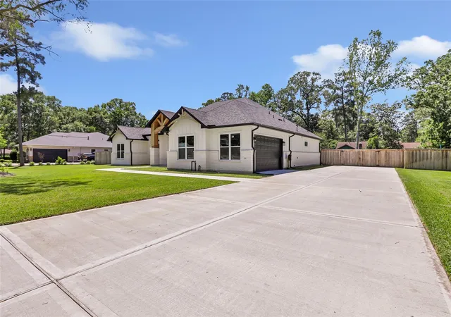 3rd image of 2423 Roman Forest Blvd, New Caney, TX 77357 | MLS# 30861548