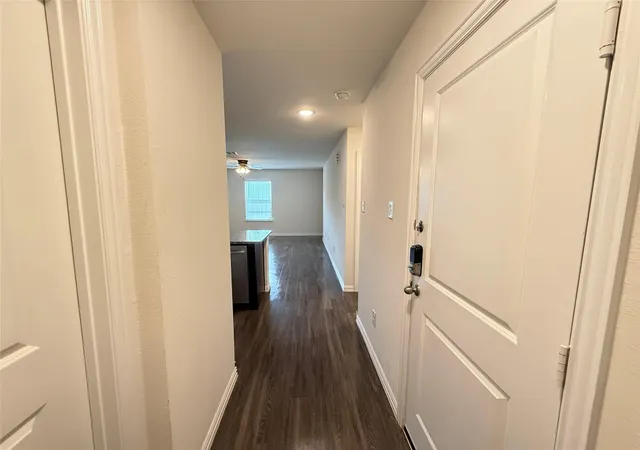 3rd image of 302 Connecticut St, Houston, TX 77029 | MLS# 50756245