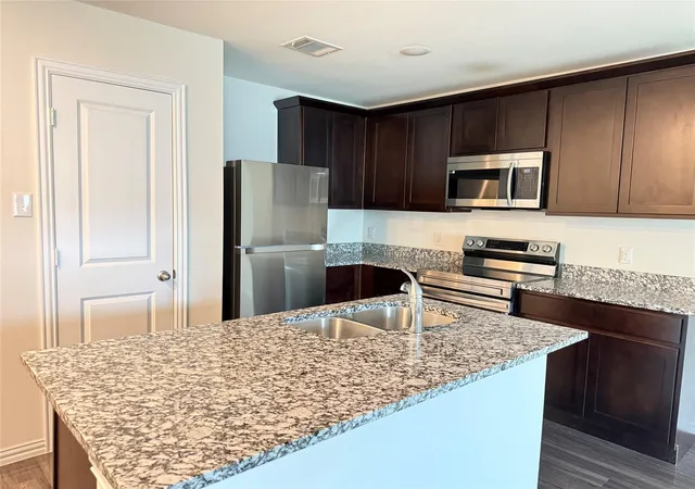 5th image of 302 Connecticut St, Houston, TX 77029 | MLS# 50756245