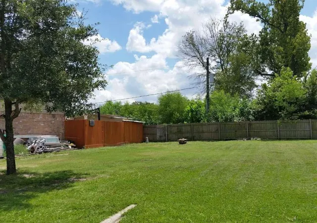 Photo 1 of Land for sale at 502 Walston Ln, Houston, TX 77060 | MLS# 57391308 | Listing updated on 2026-04-27
