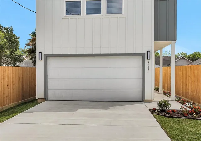 4th image of 8214 Cowart St, Houston, TX 77029 | MLS# 9700895
