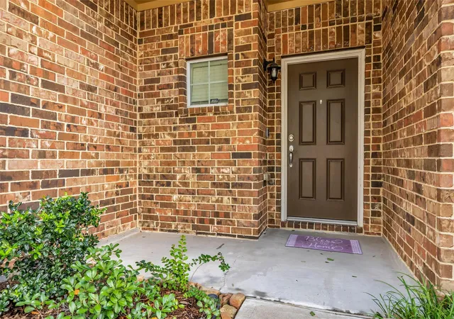 Photo 3 of Townhouse for sale at 14630 Roaring Frk Ln, Houston, TX 77095 | MLS# 10371920 | Listing updated on 2026-09-16