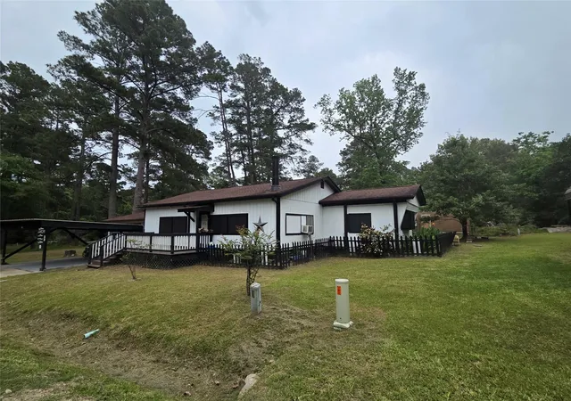 Homes for sale in Trinity, TX | 38 E Whippoorwill Ln, Trinity, TX 75862 | MLS# 34813094