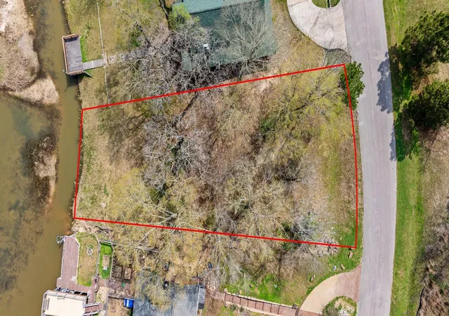 Photo 4 of Land for sale at 78 Hunters Crk Dr, Huntsville, TX 77340 | MLS# 5214436 | Listing updated on 2026-03-24