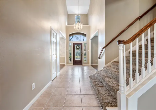 Photo 2 of Single family home for sale at 7023 Timber Edge Ln, Humble, TX 77346 | MLS# 25342839 | Listing updated on 2026-08-30