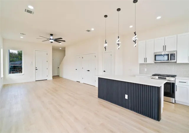 2nd image of 3210 Retta St, Houston, TX 77026 | MLS# 91064772