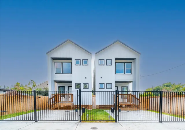 4th image of 3210 Retta St, Houston, TX 77026 | MLS# 91064772