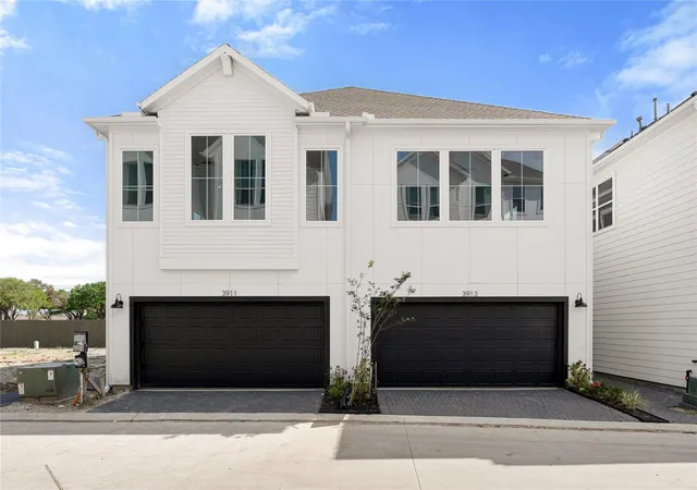Photo 1 of Sale Pending at 3905 Willowbend Point Dr, Houston, TX 77025 | MLS# 97534635 | Listing updated on 2026-09-07