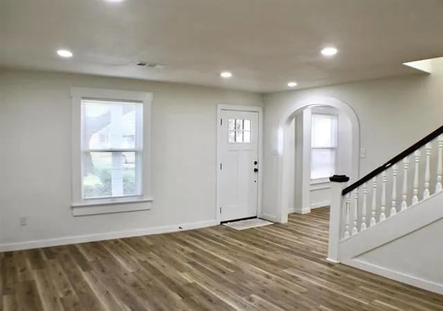 Photo 4 of Single family home for sale at 410 Belvedere Dr, Beaumont, TX 77706 | MLS# 80119165 | Listing updated on 2026-08-21