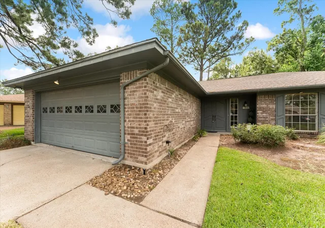 5th image of 3607 Camelot St, Baytown, TX 77521 | MLS# 37379778