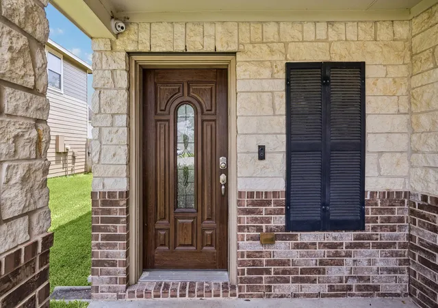 Photo 3 of Single family home for sale at 8914 Eldorado Glen Dr, Humble, TX 77338 | MLS# 86014681 | Listing updated on 2026-07-18