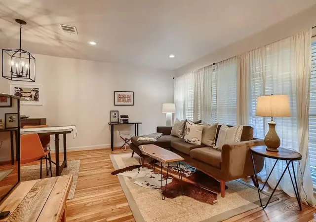 Photo 3 of Single family home for sale at 4021 Woodshire St, Houston, TX 77025 | MLS# 8667386 | Listing updated on 2026-06-30