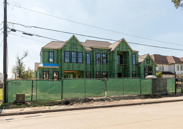 2nd image of 7905 Westwood Dr, Houston, TX 77055 | MLS# 41269127