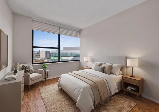 Photo 4 of Condo for sale at 14 Greenway Plz #17Q, Houston, TX 77046 | MLS# 81214906 | Listing updated on 2026-09-22