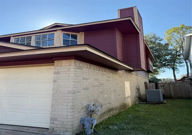 Homes for sale in Houston, TX | 13211 Creekview Park Dr, Houston, TX 77082 | MLS# 30205166