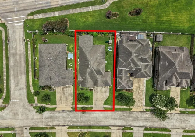 5th image of 328 Woodway Dr, League City, TX 77573 | MLS# 21347839