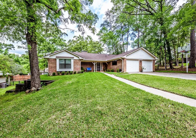 Photo 27 of Single family home for sale at 1905 Rollingwood Dr, Huntsville, TX 77340 | MLS# 10797805 | Listing updated on 2026-09-09