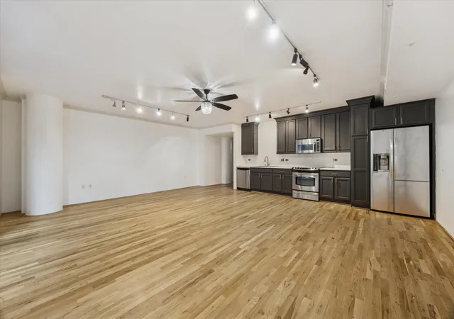 2nd image of 3030 Post Oak Blvd, Houston, TX 77056