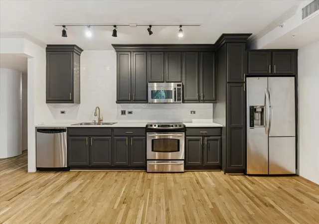 4th image of 3030 Post Oak Blvd, Houston, TX 77056
