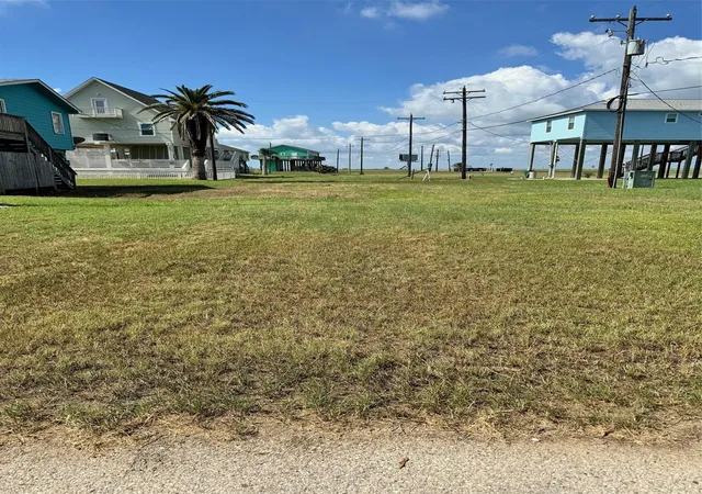 Homes for sale in Freeport, TX | 13127 Buccaneer Pkwy, Freeport, TX 77541 | MLS# 48151927