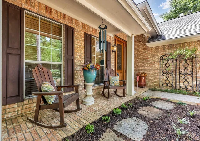 Homes for sale in The Woodlands, TX | 3 Veranda Ridge Dr, The Woodlands, TX 77382 | MLS# 18624772