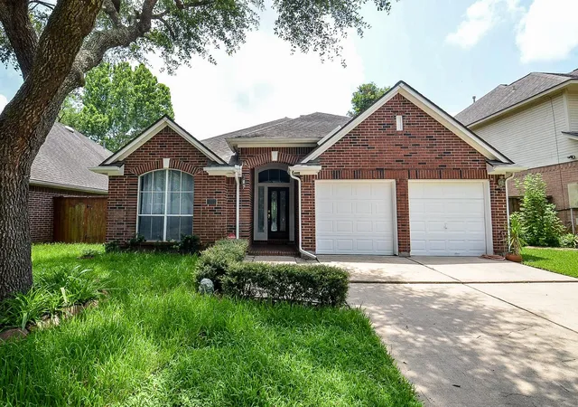1st image of 4222 Lakeshore Forest Dr, Missouri City, TX 77459 | MLS# 25250175