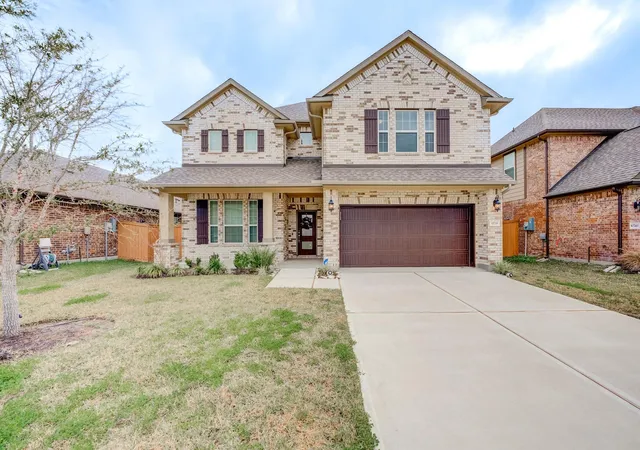 Photo 1 of Single family home for sale at 10739 Cliffs View Dr, Rosharon, TX 77583 | MLS# 66102811 | Listing updated on 2026-10-07