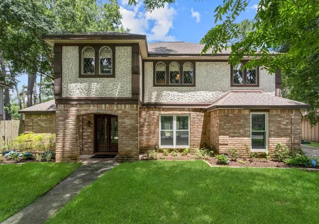 Photo 3 of Single family home for sale at 8238 Theisswood Rd, Spring, TX 77379 | MLS# 33580473 | Listing updated on 2026-09-21
