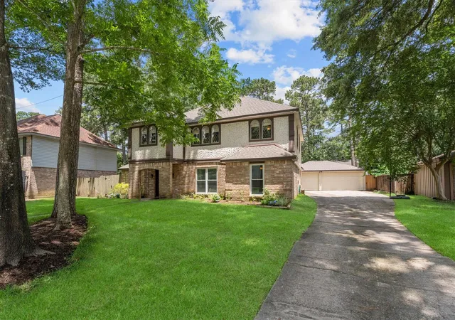 Photo 3 of Single family home for sale at 8238 Theisswood Rd, Spring, TX 77379 | MLS# 33580473 | Listing updated on 2026-09-21
