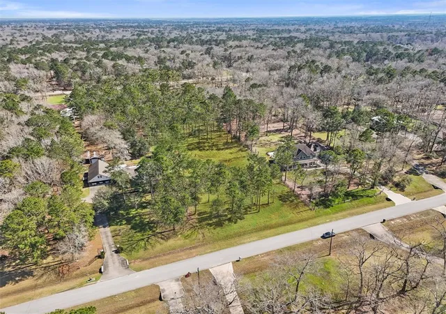 24th image of 29810 Commons Superior Dr, Huffman, TX 77336 | MLS# 2409303