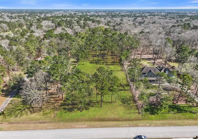 4th image of 29810 Commons Superior Dr, Huffman, TX 77336 | MLS# 2409303