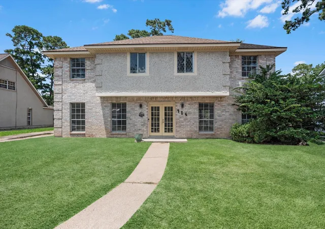 Photo 1 of Sale Pending at 714 Lodgehill Ln, Houston, TX 77090 | MLS# 67523899 | Listing updated on 2026-09-11