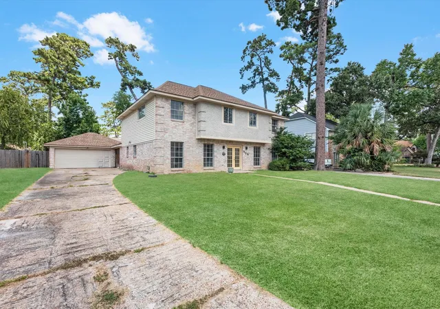 Photo 2 of Sale Pending at 714 Lodgehill Ln, Houston, TX 77090 | MLS# 67523899 | Listing updated on 2026-09-11