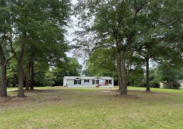Photo 3 of Sale Pending at 11421 Landry Ln, Conroe, TX 77303 | MLS# 23631788 | Listing updated on 2026-09-16