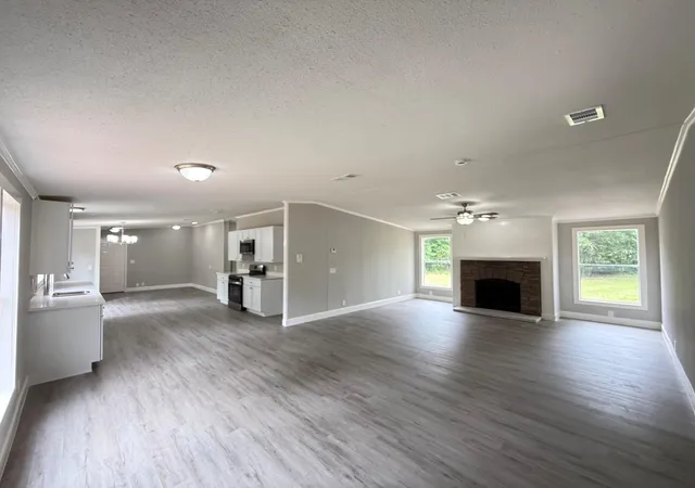 Photo 4 of Sale Pending at 11421 Landry Ln, Conroe, TX 77303 | MLS# 23631788 | Listing updated on 2026-09-16