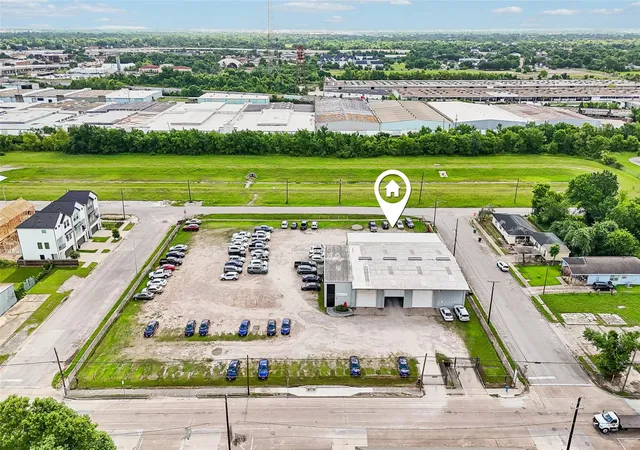 Photo 3 of Land for sale at 3201 Maury, Houston, TX 77009 | MLS# 79261534 | Listing updated on 2026-09-11