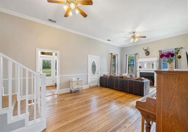 Photo 4 of Single family home for sale at 222 N Harris St, Bellville, TX 77418 | MLS# 21589273 | Listing updated on 2026-06-06