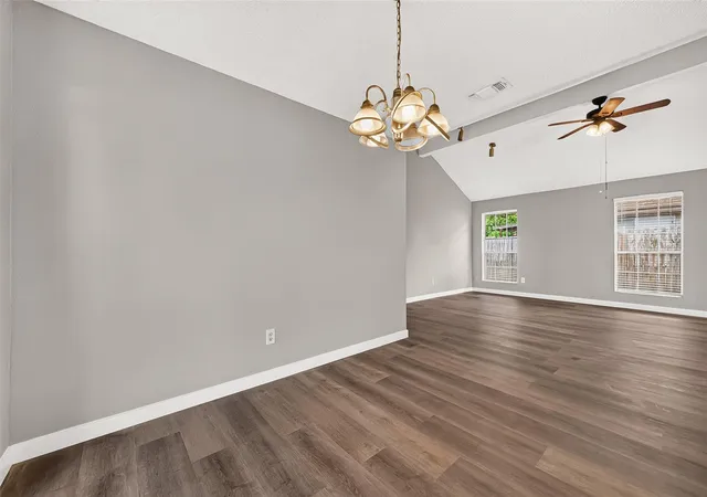Homes for sale in Sugar Land, TX | 10814 Parkland Woods Dr, Sugar Land, TX 77498 | MLS# 97930628