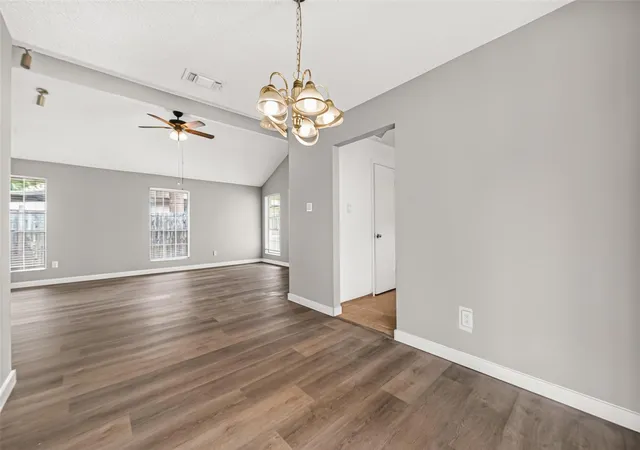 Homes for sale in Sugar Land, TX | 10814 Parkland Woods Dr, Sugar Land, TX 77498 | MLS# 97930628