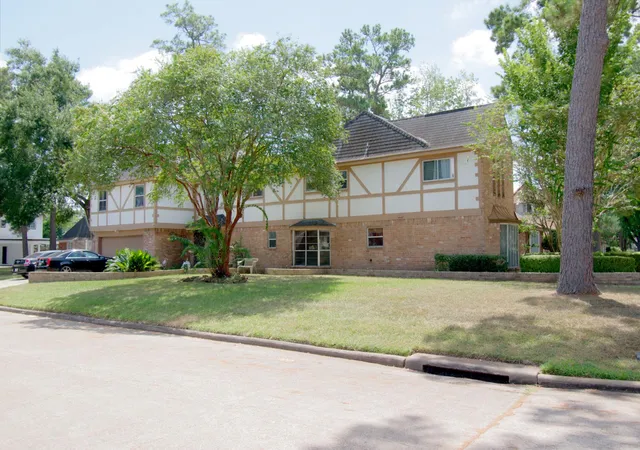 Photo 4 of Single family home for sale at 14722 Falling Crk Dr, Houston, TX 77068 | MLS# 48963508 | Listing updated on 2026-09-16