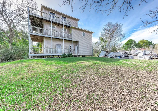Photo 3 of Single family home for sale at 9898 Tri City Beach Rd, Baytown, TX 77523 | MLS# 62676324 | Listing updated on 2026-08-25
