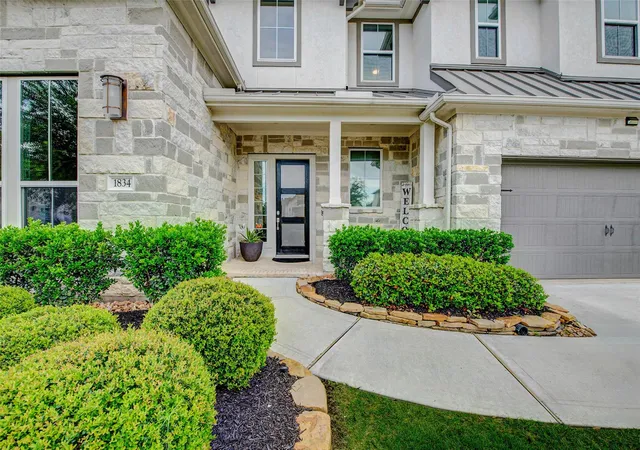 Photo 3 of Single family home for sale at 1834 Brooking Hl Ct, Katy, TX 77494 | MLS# 45668320 | Listing updated on 2026-07-23