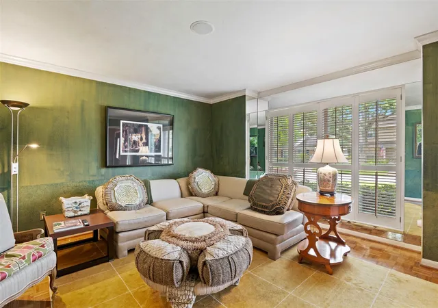 5th image of 10626 Valley Forge Dr, Houston, TX 77042 | MLS# 3936002