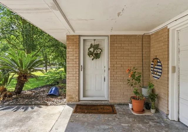 Homes for sale in League City, TX | 211 S Iowa Ave, League City, TX 77573 | MLS# 18427624
