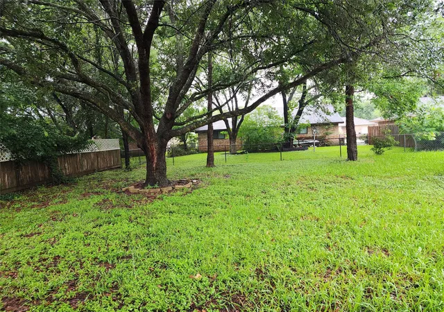 18th image of 7211 Log View Dr, Houston, TX 77040 | MLS# 72756423