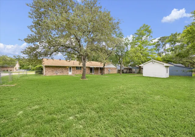 Homes for sale in Bellville, TX | 208 Briarwood Dr, Bellville, TX 77418 | MLS# 17482540