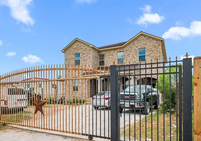 2nd image of 169 Road 5217, Cleveland, TX 77327 | MLS# 9604814