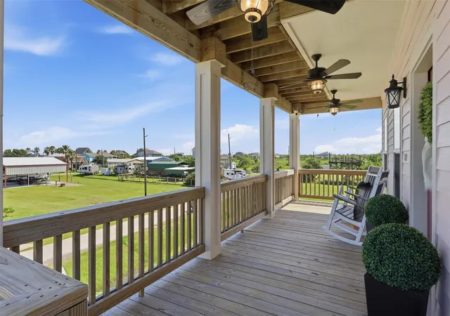 Photo 2 of Single family home for sale at 124 Jewel Dr, Port Bolivar, TX 77650 | MLS# 63139678 | Listing updated on 2026-09-04